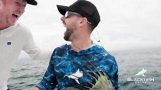 Плавучее дерево и mahi под 50 фунтов - рыбалка в Панаме