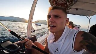 Первый раз на морской рыбалке с лодки - рыбалка в Турции