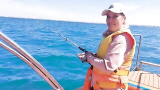 Команда Натальи вышла на морскую рыбалку у Благовещенской