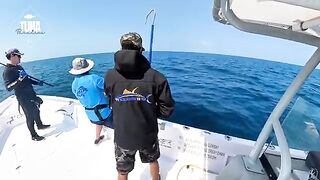 Попперная рыбалка на COW YFT с AB Charters у Халанията