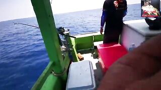 Апрельская рыбалка с лодки у Кота-Кинабалу