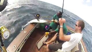 Троллинг у Момбасы с Deep Water Sportfishing