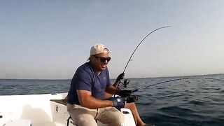 Рыбалка с моторной лодки в Аджмане