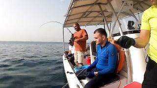 Рыбалка с моторной лодки в Аджмане