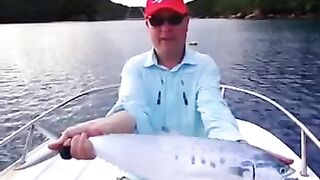 Рыба на борту после нахлыста у Праслина
