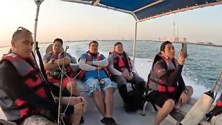 Небольшую рыбу подняли у леера в Рас-эль-Хайме