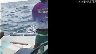 Лодка и улов на берегу Праслина