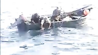 Тунец с маленькой лодки у Марокко