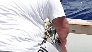Снасть за кормой у BlackRiver Charters