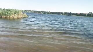 Донецкое море открывает сезон: камыш, лебеди и первый заброс