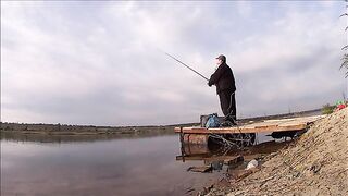 На автобусе к воде: рассвет, окунь и мост через Донецкое море
