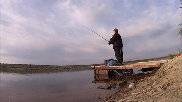 На автобусе к воде: рассвет, окунь и мост через Донецкое море