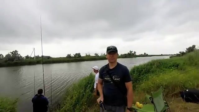 Голубицкая, рассвет на косе и первый бычок в ведре