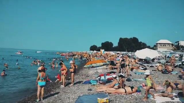 Восемь лет без отпуска, и я наконец на берегу в Лазаревском