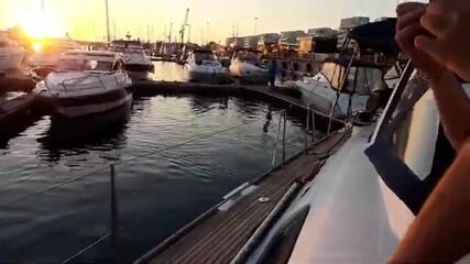 Закат над Адлером с палубы яхты (и пропавшие шлёпки на финише)