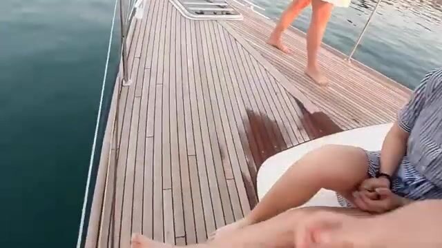 Закат над Адлером с палубы яхты (и пропавшие шлёпки на финише)