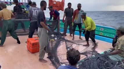 Аравийское море, шторм на полпути - идём вслепую к точке лова