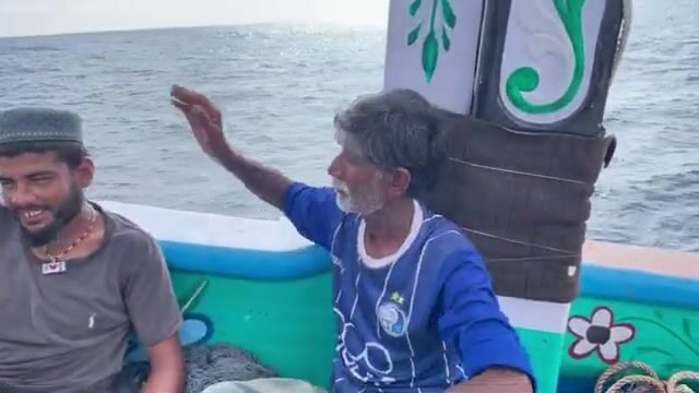 Аравийское море, шторм на полпути - идём вслепую к точке лова