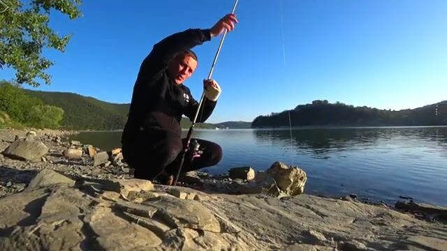 Три часа тишины на Абрау-Дюрсо, а потом спиннинг утащило в воду