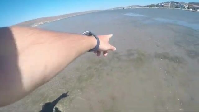 Каяки у Алачаты повернули к берегу от сильного ветра