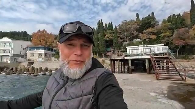 Сарган молчит, а под Алупкой клюёт селёдка на пилькер