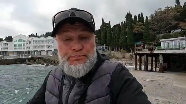 Сарган молчит, а под Алупкой клюёт селёдка на пилькер