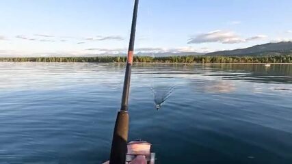 Ветер над Байкалом, мормышка в руках и хариус у дальней бровки