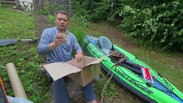 Сплавляюсь на каяке по Берёзине и облавливаю завалы вертушкой