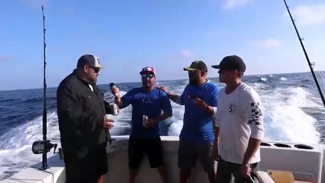 В 24 милях от Кабо-Сан-Лукаса: тройная подсечка марлина после охоты за тунцом