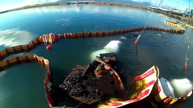 Куда уходит стальной «Массимилиано» из порта Кальяри (Италия)?
