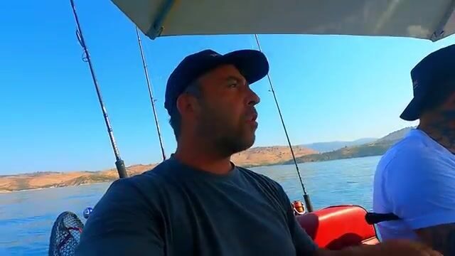 Почему на Корфу удочку берут даже в отпуске без единого плана?