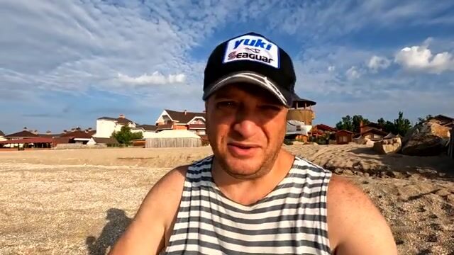 Бердянск, полный штиль: бычок молчит, чехонь тоже