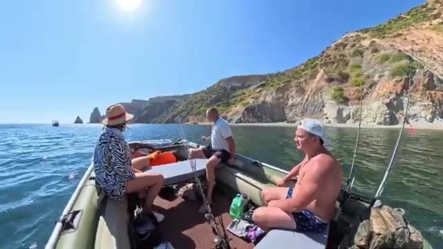 Балаклава на рассвете: выходи на ПВХ за барабулькой