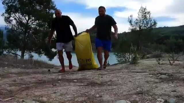 Тихое водохранилище под Фамагустой: карп и утренний штиль