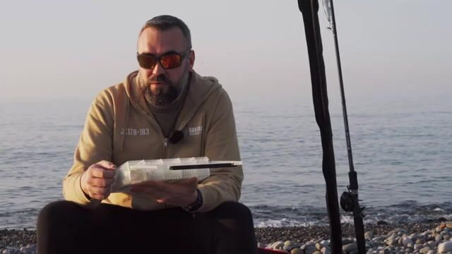 Батуми в декабре: почему сибас держится у самого мола?