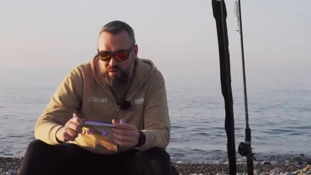 Батуми в декабре: почему сибас держится у самого мола?