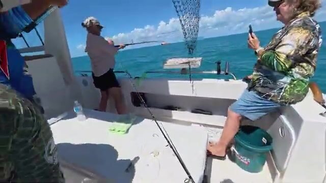 Дарвин, Тиморское море: новая лодка, первый выход на синюю воду