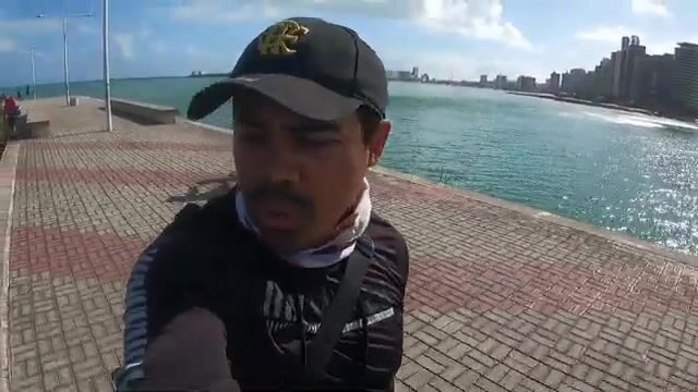 Форталеза (Бразилия): ультралайт на бетонных парапетах пляжа