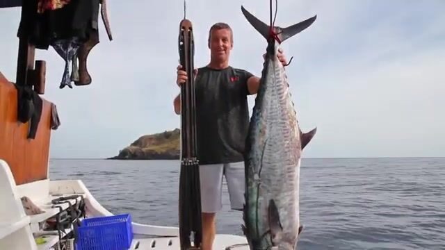 Заплыв в открытое море Флорес (Индонезия): что скрывает риф на пятнадцати метрах?