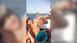 Что берёт бычок с песчаной косы Джемете на рассвете?