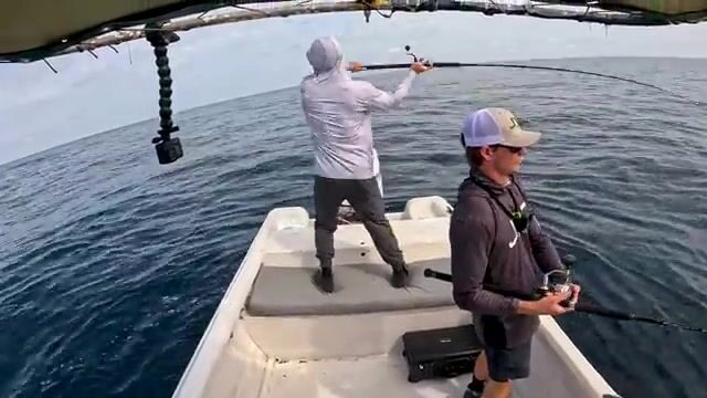 Два часа глухих забросов на тихоокеанском берегу Эквадора, а потом сковородка