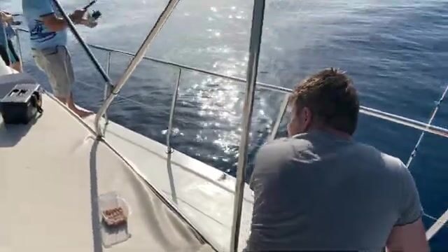 Шесть тридцать утра, катер у горы Кимир не может развернуться: Кемер начинает рыбалку