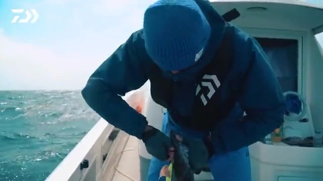 13 килограммов чёрного палтуса с глубины 385 метров у Камчатки