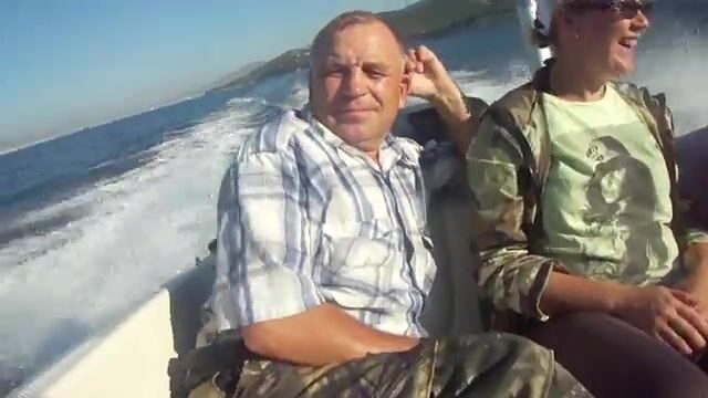 Кабардинка с катера: ставрида на закате, бычок у пирса