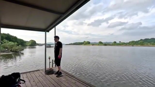 Ночь на плоту посреди водохранилища Йедан (Корея)