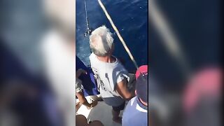 Лагос (Португалия): марлин выходит в открытую Атлантику