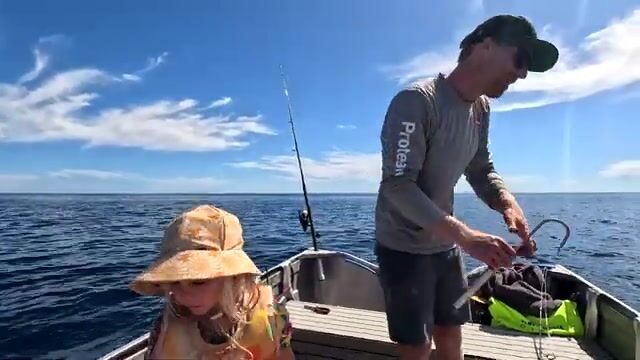 Двадцать восемь градусов у рифа Нингалу - и клёв в первый же час
