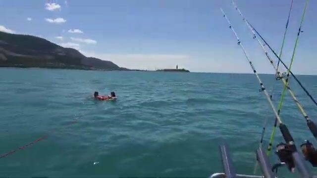 Рыбалка на катере у Большого Утриша