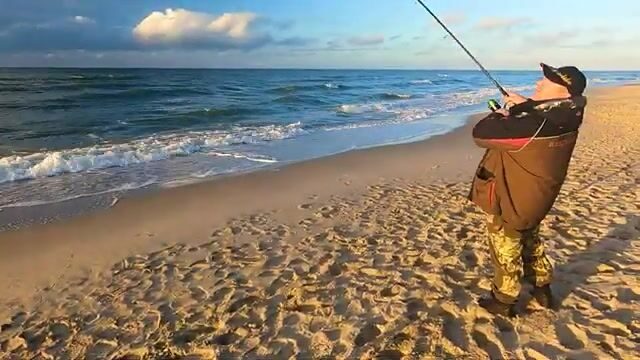 Камбала в Зеленоградске после стихания моря
