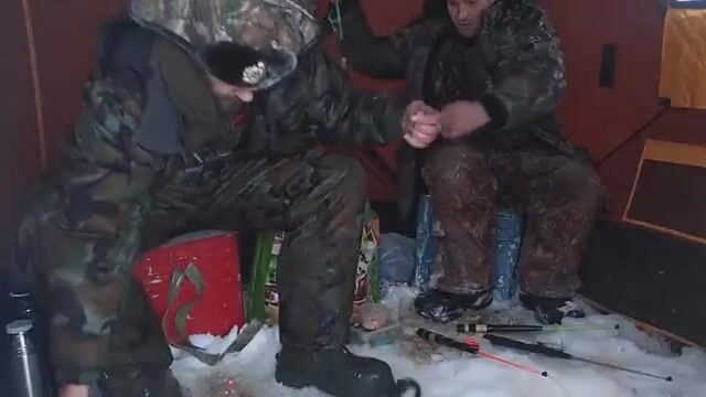 Унская губа Белого моря: ночная навага в канаве